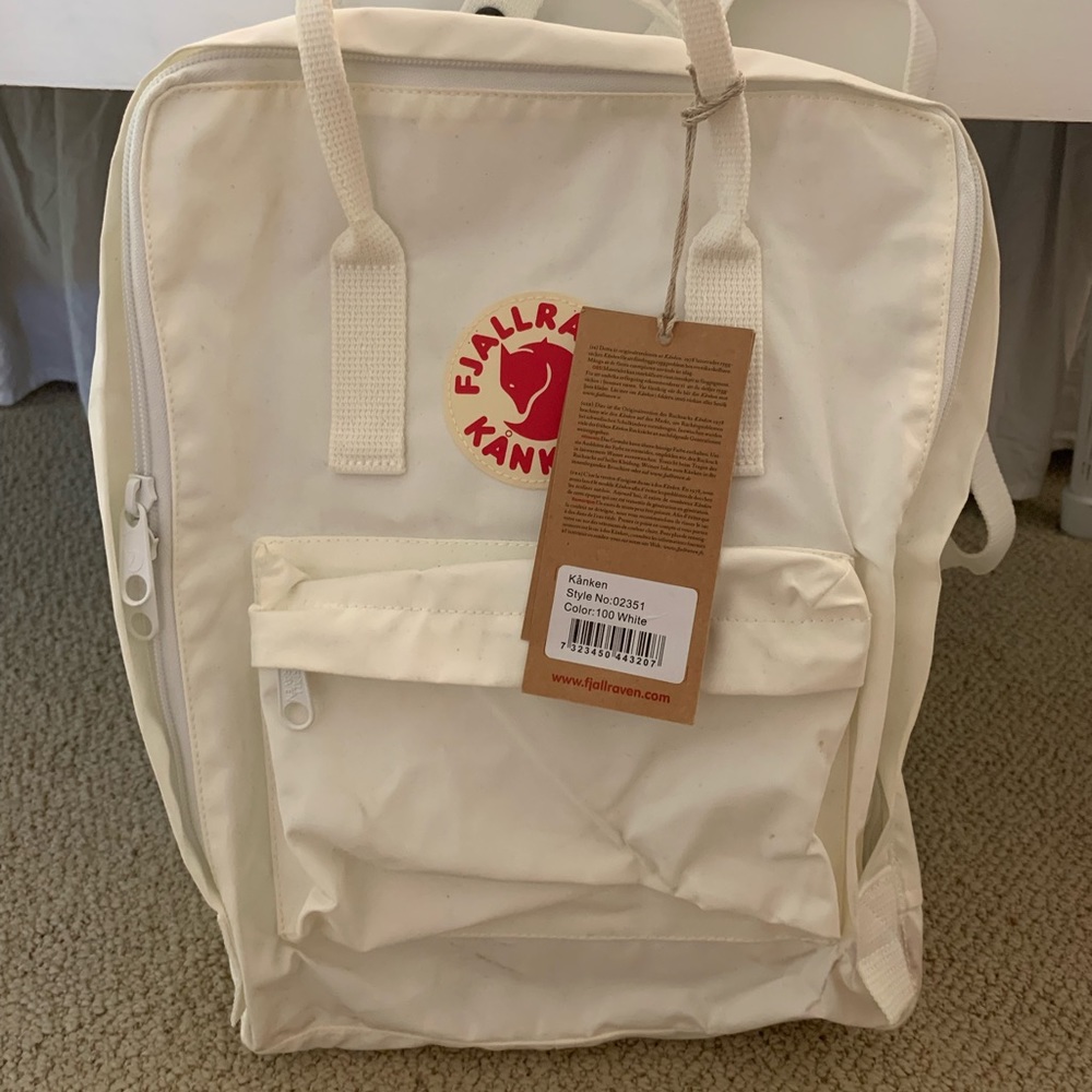 FJALLRAVEN KANKEN water resistant backpack